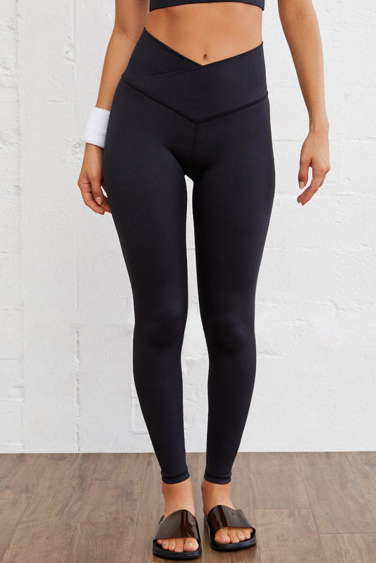 Black Arched Waist Seamless Active Leggings - The Charming Petite